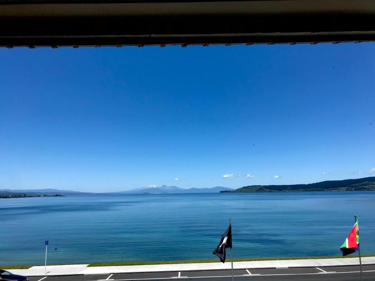Tui Oaks Motel Taupo Kültér fotó