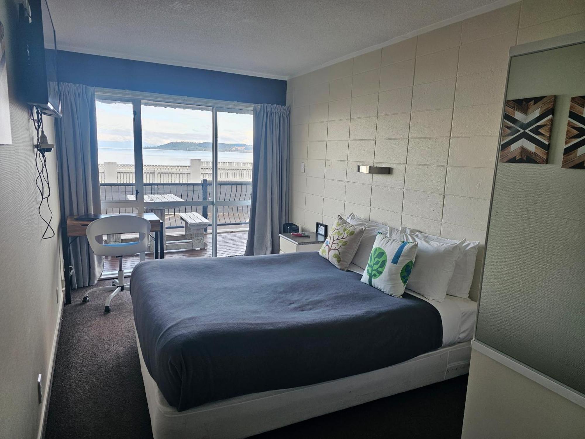Tui Oaks Motel Taupo Kültér fotó