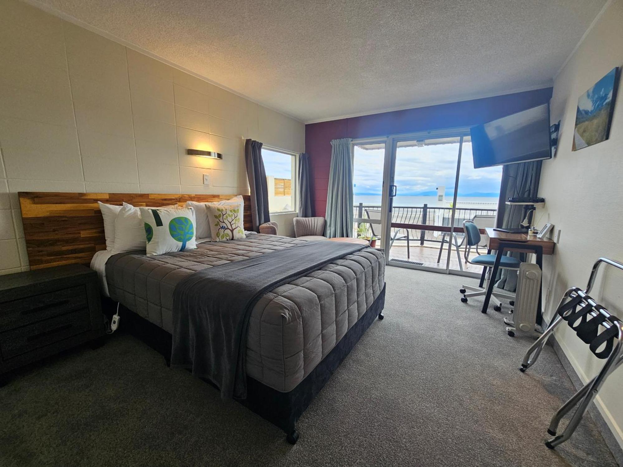Tui Oaks Motel Taupo Kültér fotó